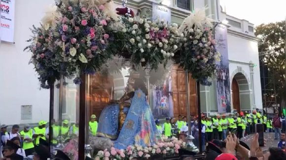 DEVOCIÓN POR LA DIVINA PASTORA: Lara se desborda y la celebra (+Fotos y videos)