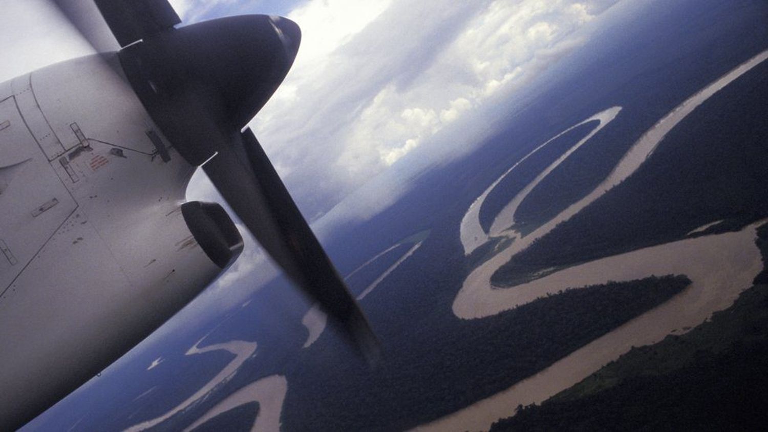 Buscan avioneta desaparecida cerca del Guaviare, viajaban siete personas y cuatro son niños