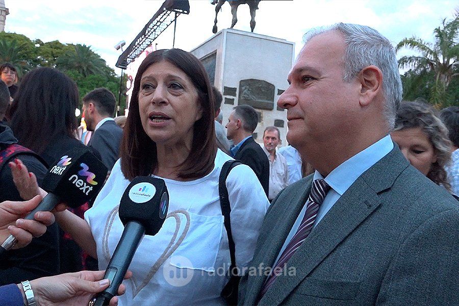 Clara García y Pablo Farías, en Rafaela: “Es un orgullo compartir con Viotti el momento de la jura”