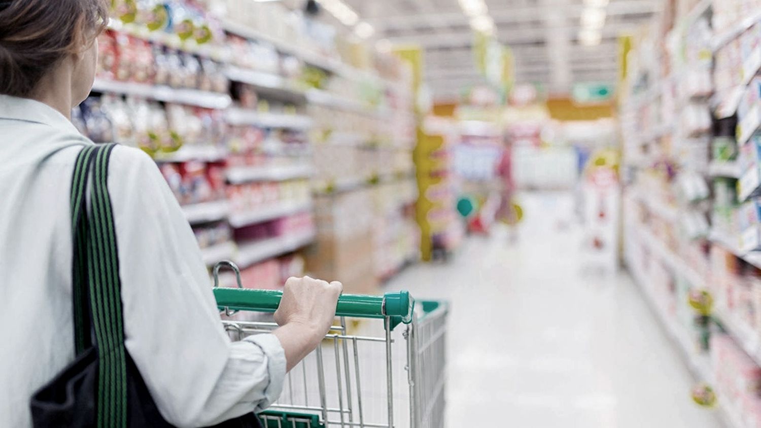 Subieron las ventas en supermercados, mayoristas y centros de compras en agosto