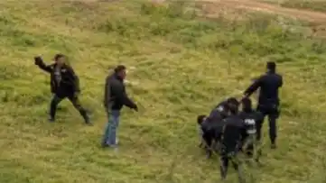 Ramallo: policías fueron atacados a piedrazos durante un operativo tras denuncias por disparos