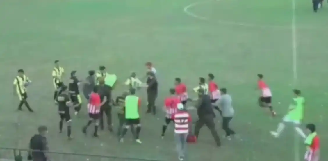 Violentos incidentes al término de un partido de fútbol en una ciudad entrerriana