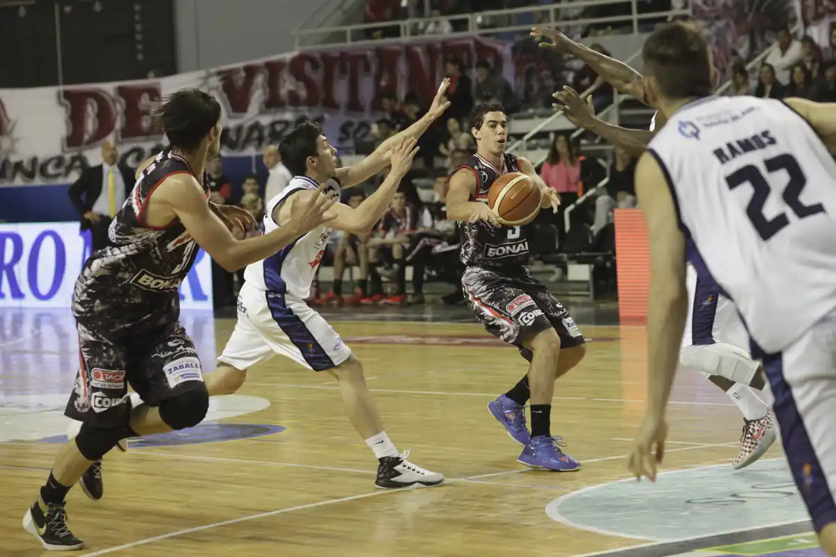 Quilmes visita a Bahía Básket en su fortaleza