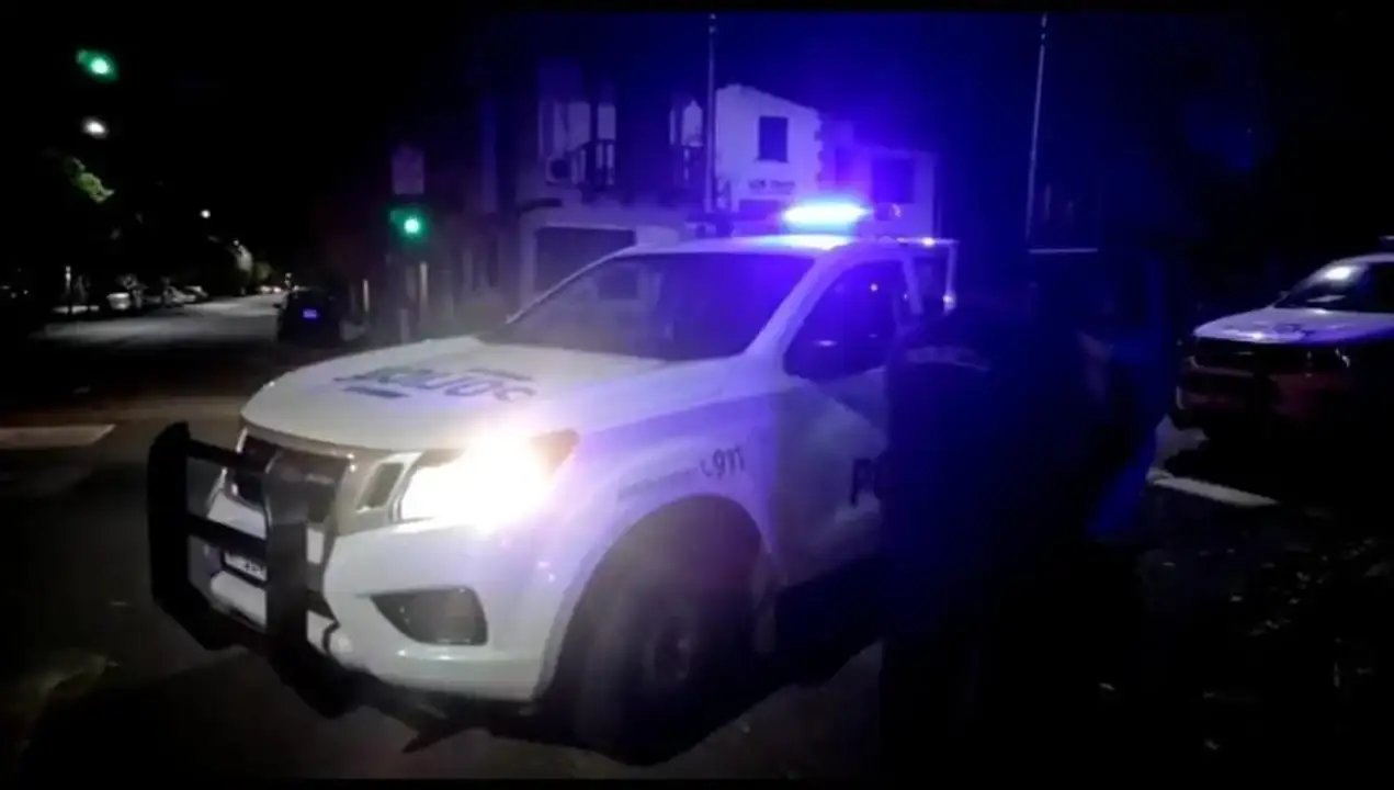 La policía trabajó en el lugar.