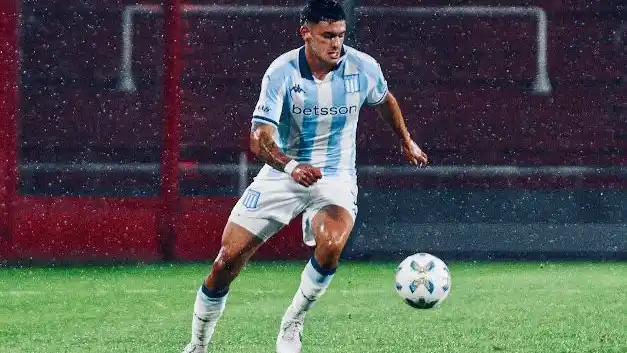 Paredes se destaca en la Reserva de Racing.