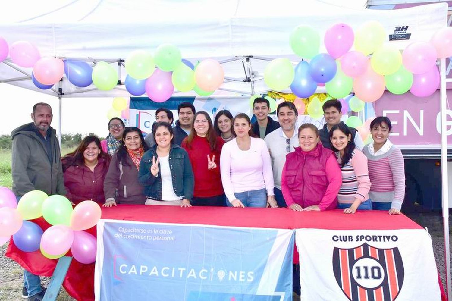 El Aula Taller Móvil de Gastronomía 
finaliza hoy sus clases en el Lote 110