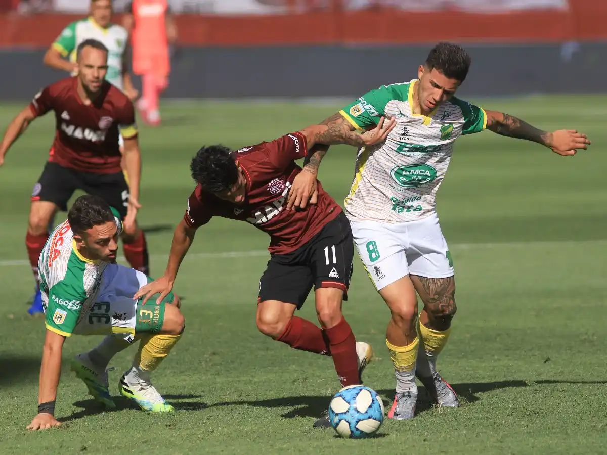 Lanús y Defensa empataron en un duelo intenso