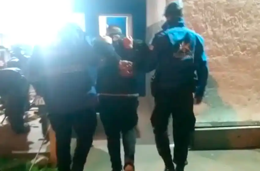 Cayó "Retutu", un prófugo que robó zapatillas a punta de pistola en la vía pública