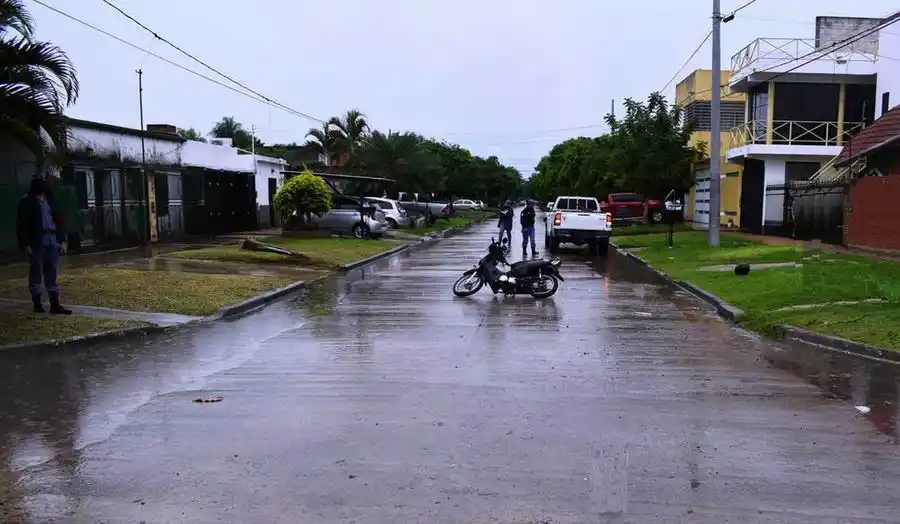 Motociclista de 21 años falleció al 
ser embestido por una camioneta
