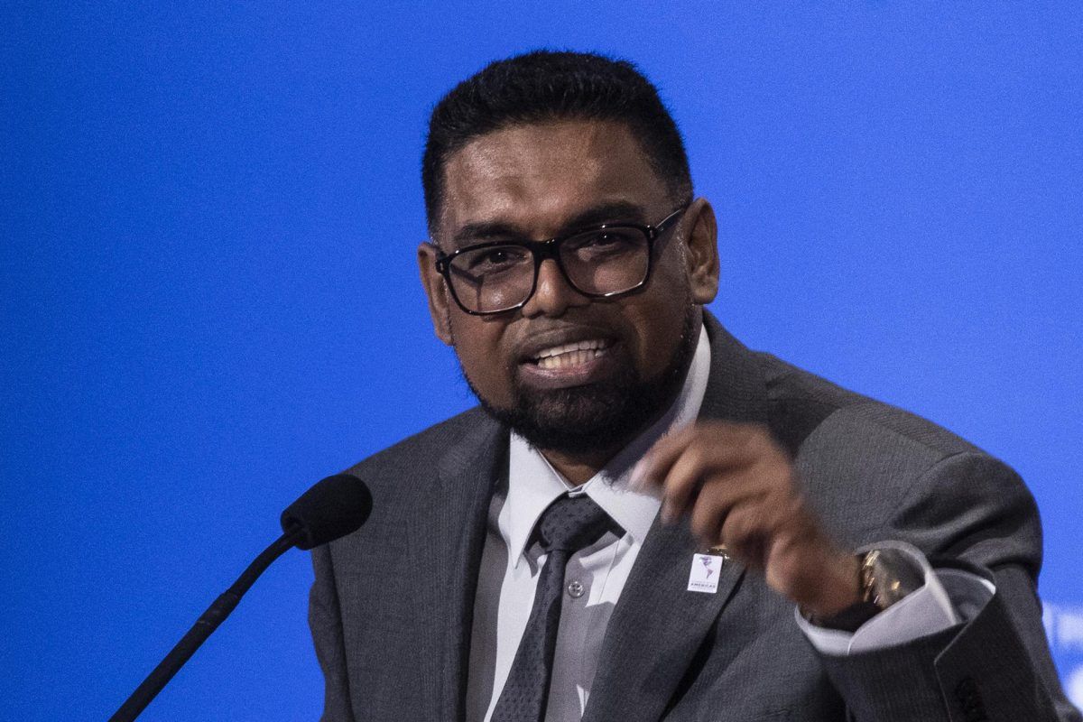 Advirtiendo con dar «pasos» el presidente de Guyana pide «sensatez» a Venezuela