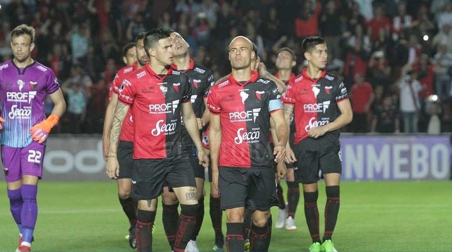 Colón con la mente puesta en Estudiantes