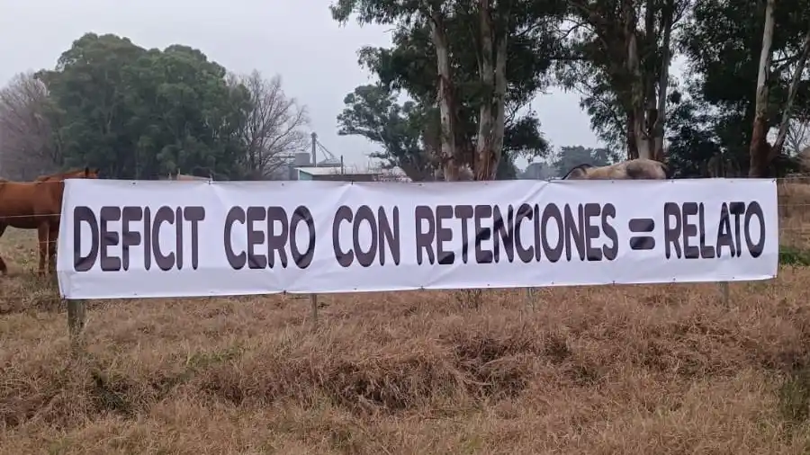 Uno de los carteles de protesta del sector agropecuario