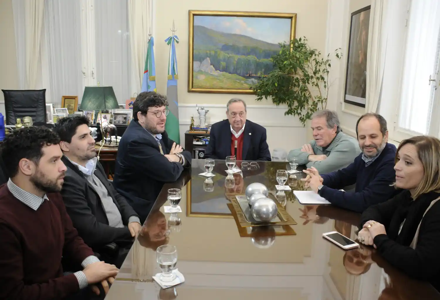 Avelluto aseguró que vendrán integrantes del Ministerio para recorrer el Cervantes