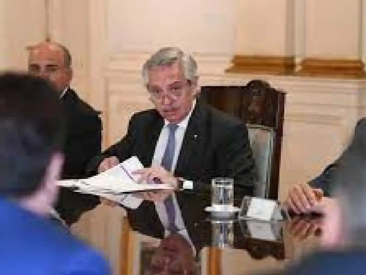 Alberto Fernández ordena su agenda en función de su recuperación: suspendió su viaje a Corrientes