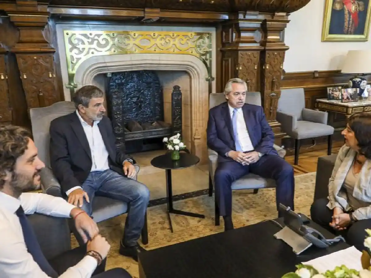 El Gobierno aumentó las becas para investigadores de Conicet