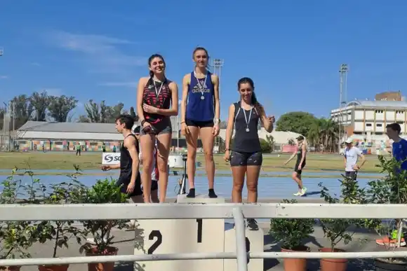 Buenas actuaciones de atletas rafaelinos en Rosario