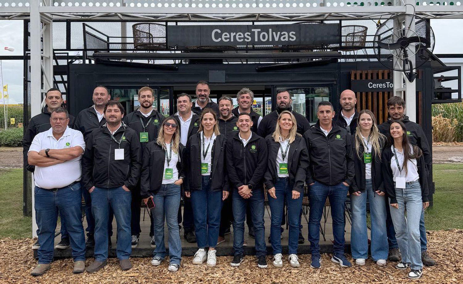 Presentes. El equipo de CeresTolvas en esta Expoagro 2025 en San Nicolás.
