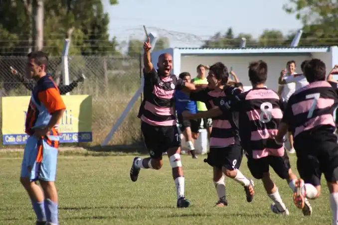 Verón volverá a jugar al fútbol en un equipo platense