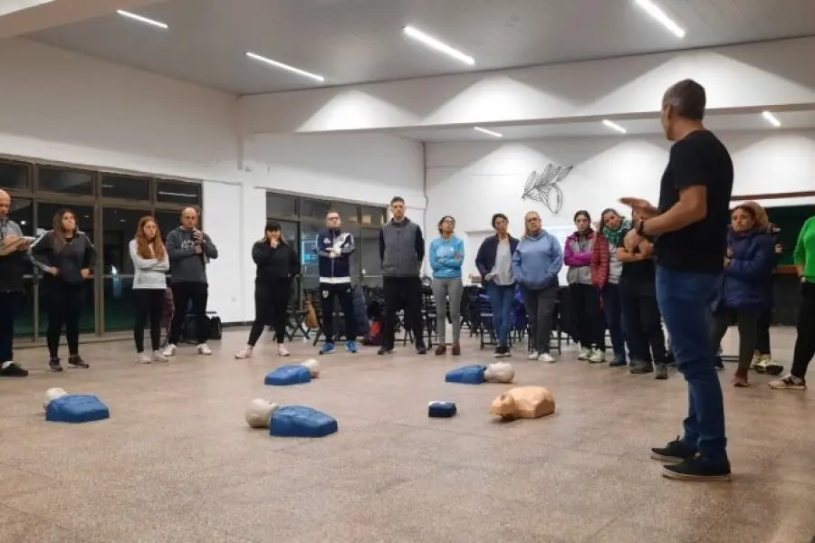 Capacitación en el  CRAR sobre RCP, Primeros Auxilios y DEA