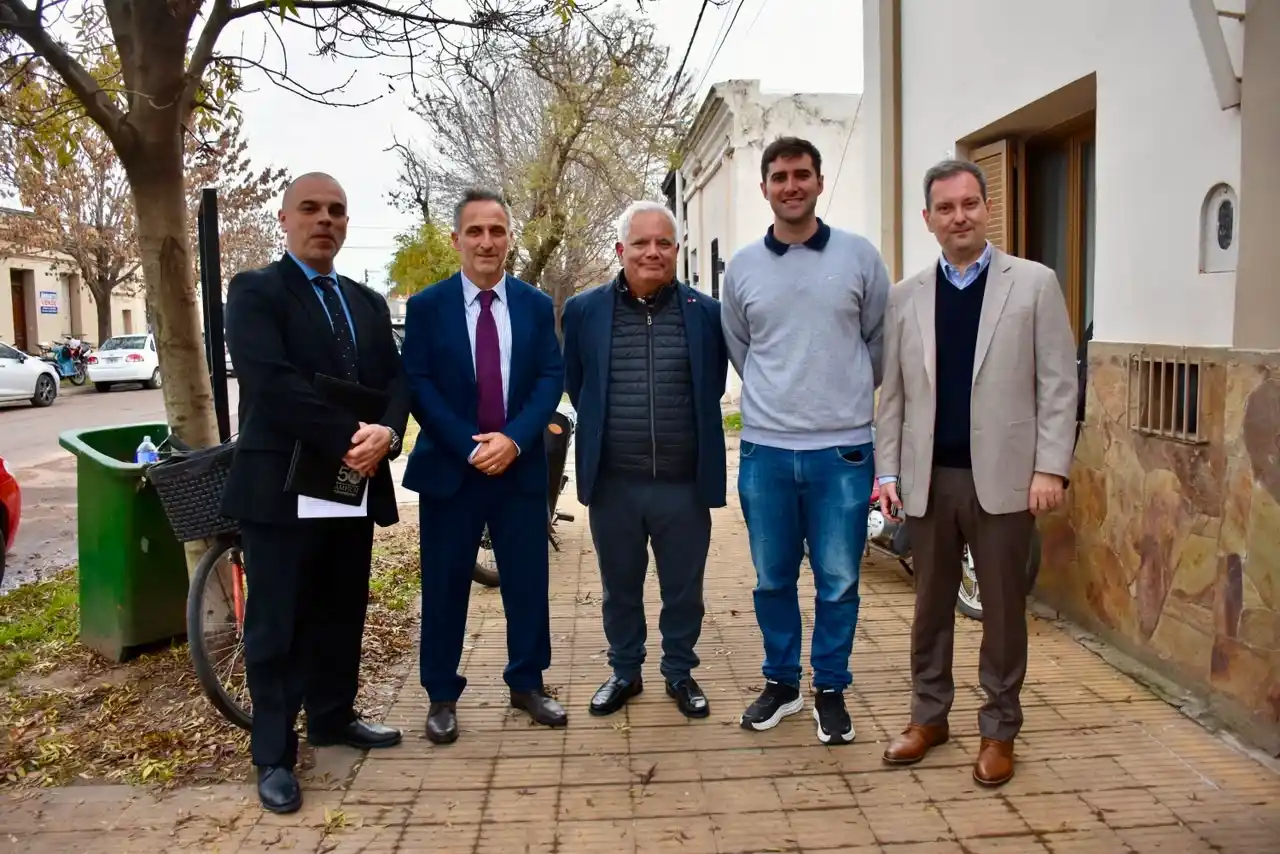 Menéndez, Casullo, Cochero, Yocco y Clavero