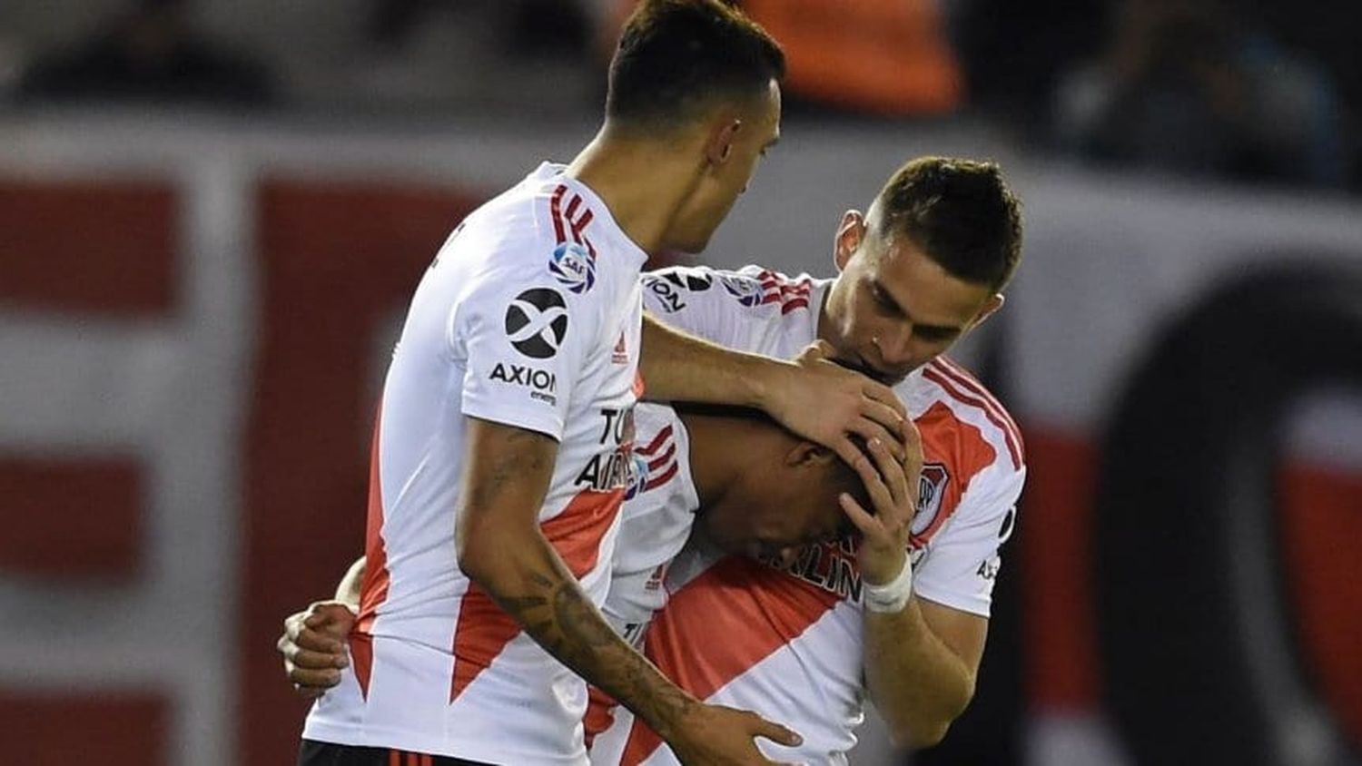 Sigue en racha: River venció a Colón y se trepó a la cima en forma temporaria