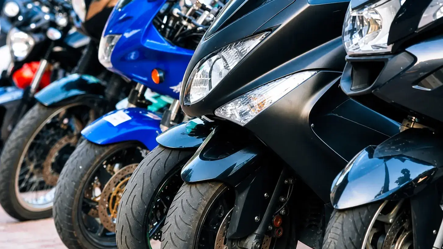 Suba de venta de motos en Pilar.