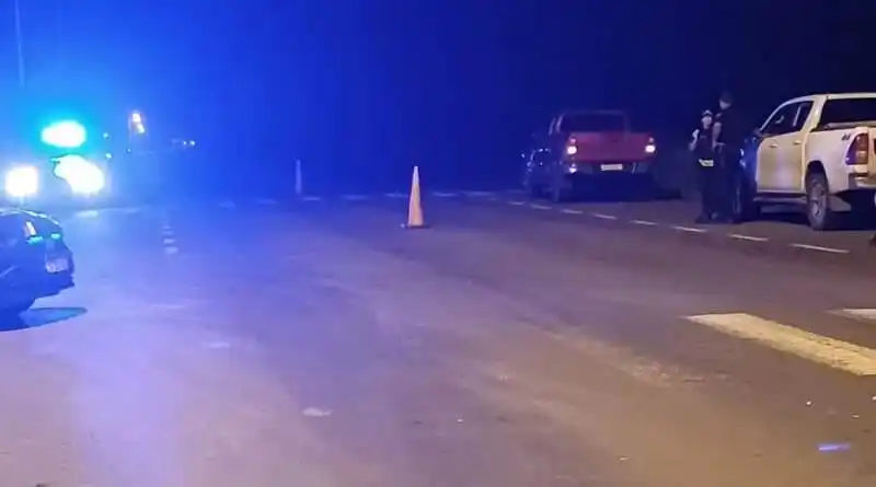 Los sujetos les ofrecieron 100.000 pesos a los efectivos.