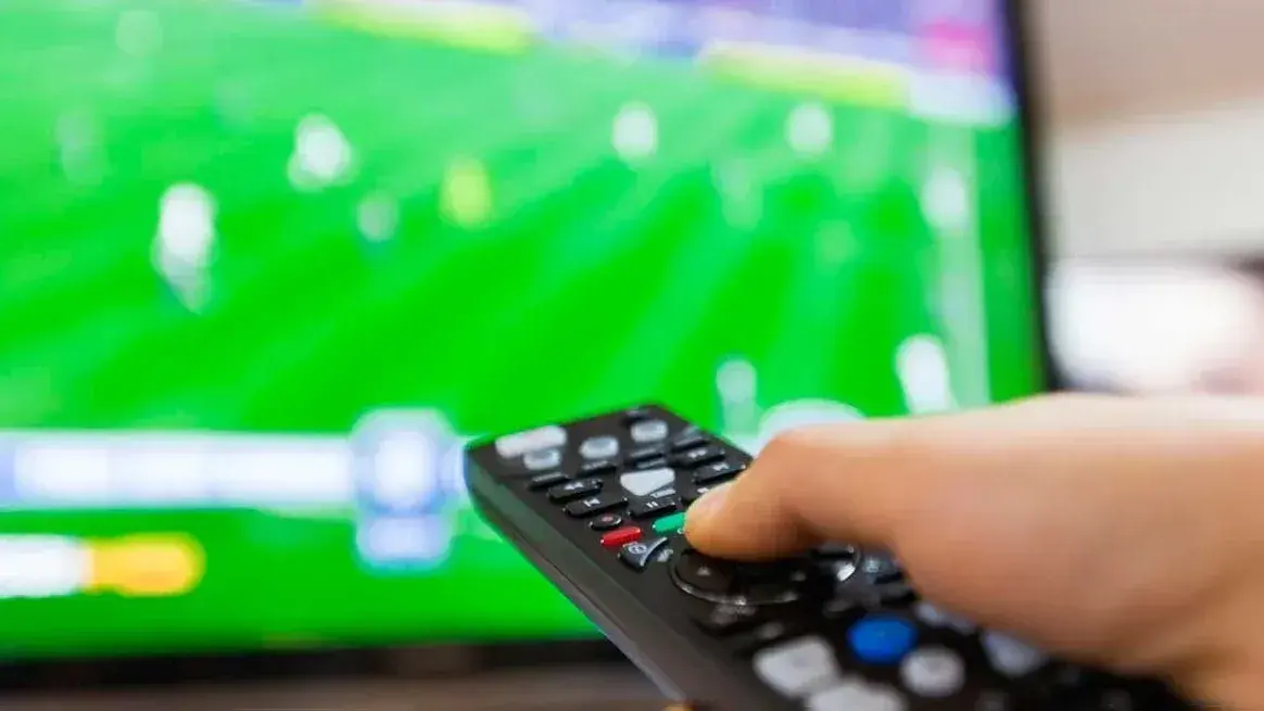 Horarios y TV: qué canales transmiten los partidos del Mundial 2026 de este lunes 15 de junio