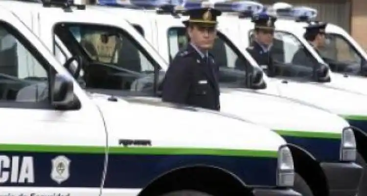 Casal no quiere que la policía hable con los medios