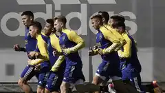 Boca enfrenta a Godoy Cruz buscando acercarse al líder