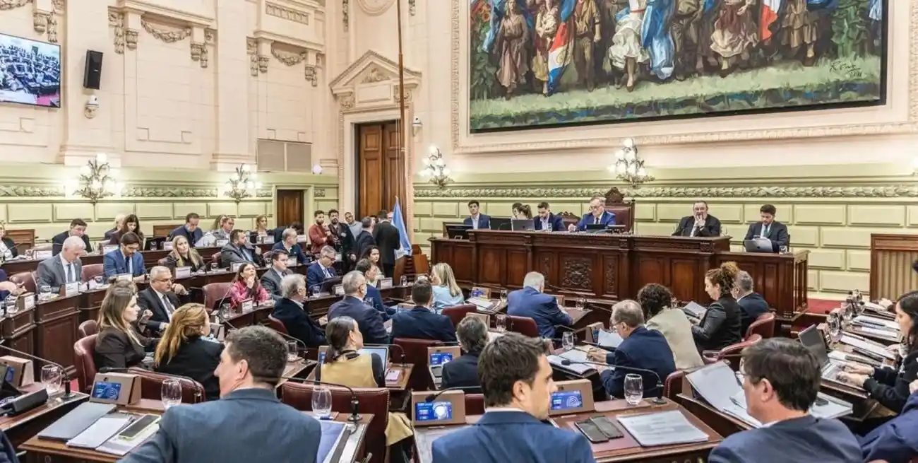 La Convención aprobó la reelección y otras facultades para el gobernador santafesino.