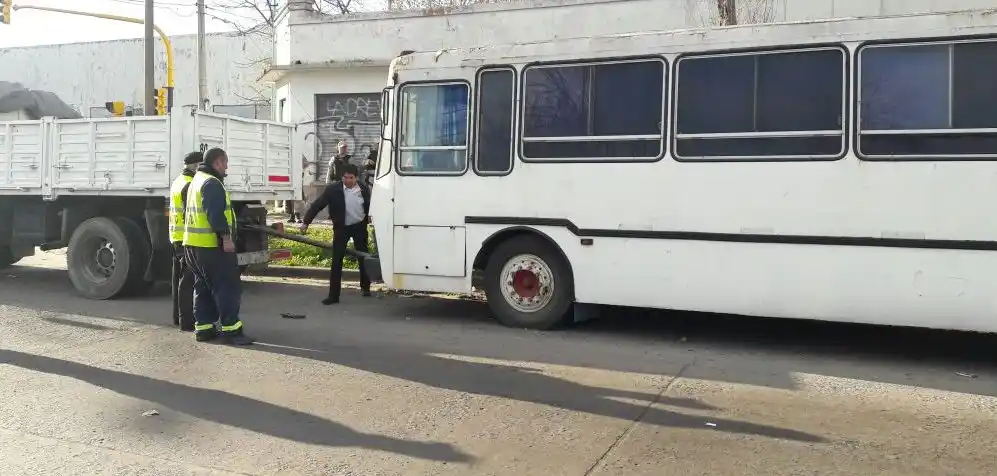 Secuestraron dos colectivos que eran usados como "hoteles de alojamiento"