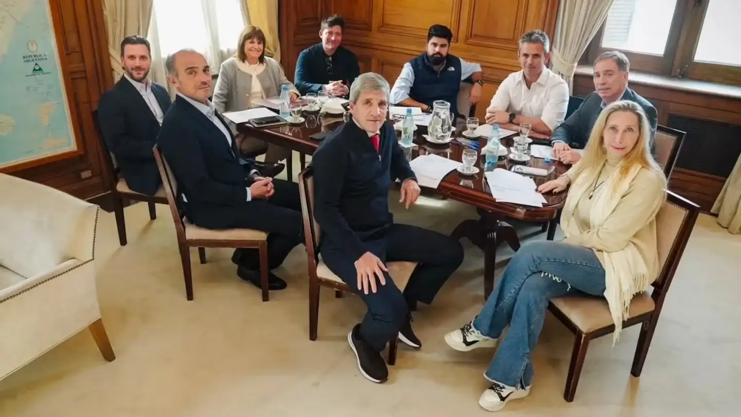 El Gobierno reunió a la mesa política: anticipó que enviará más proyectos al Congreso y anunciará medidas económicas