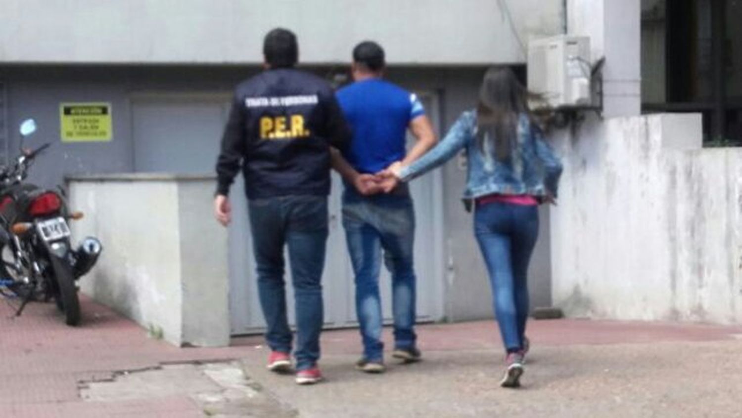 Padrastros detenidos por abusar de nenas de 10 años