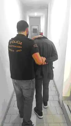 Tiene pedido de captura