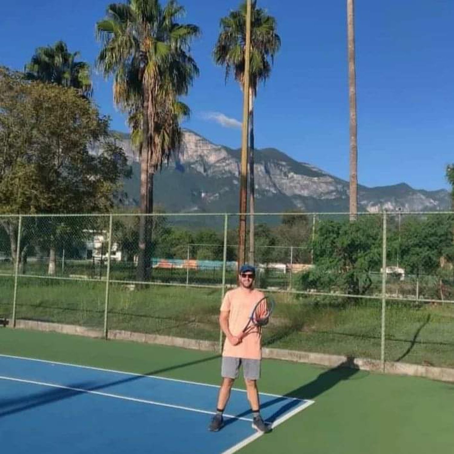 Calles, un tandilense que crece con el tenis en México