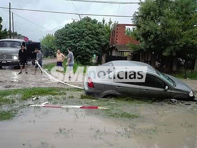 La bronca de un vecino con el Intendente Ishii por el deplorable estado de las calles en José C. Paz