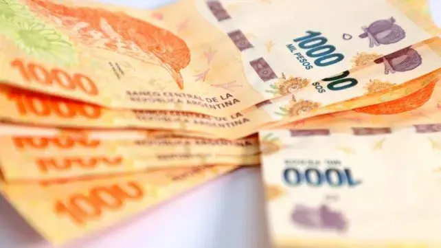 El salario mínimo subirá a $57.900 en tres tramos y con revisión en noviembre
