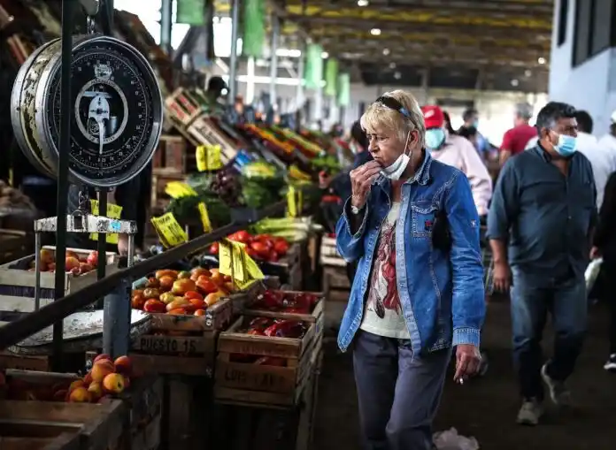 Advierten que la inflación podría llegar al 75% hacia fin de año si continúa al ritmo actual
