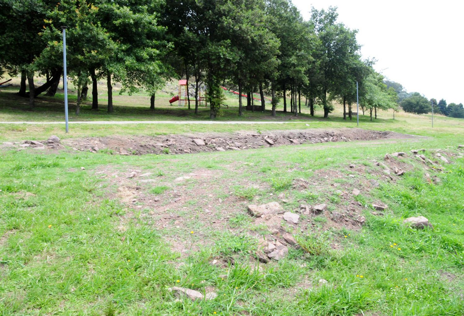 El Ejecutivo continuará con la construcción  de las canchas en el Parque Independencia pese a los cuestionamientos recibidos