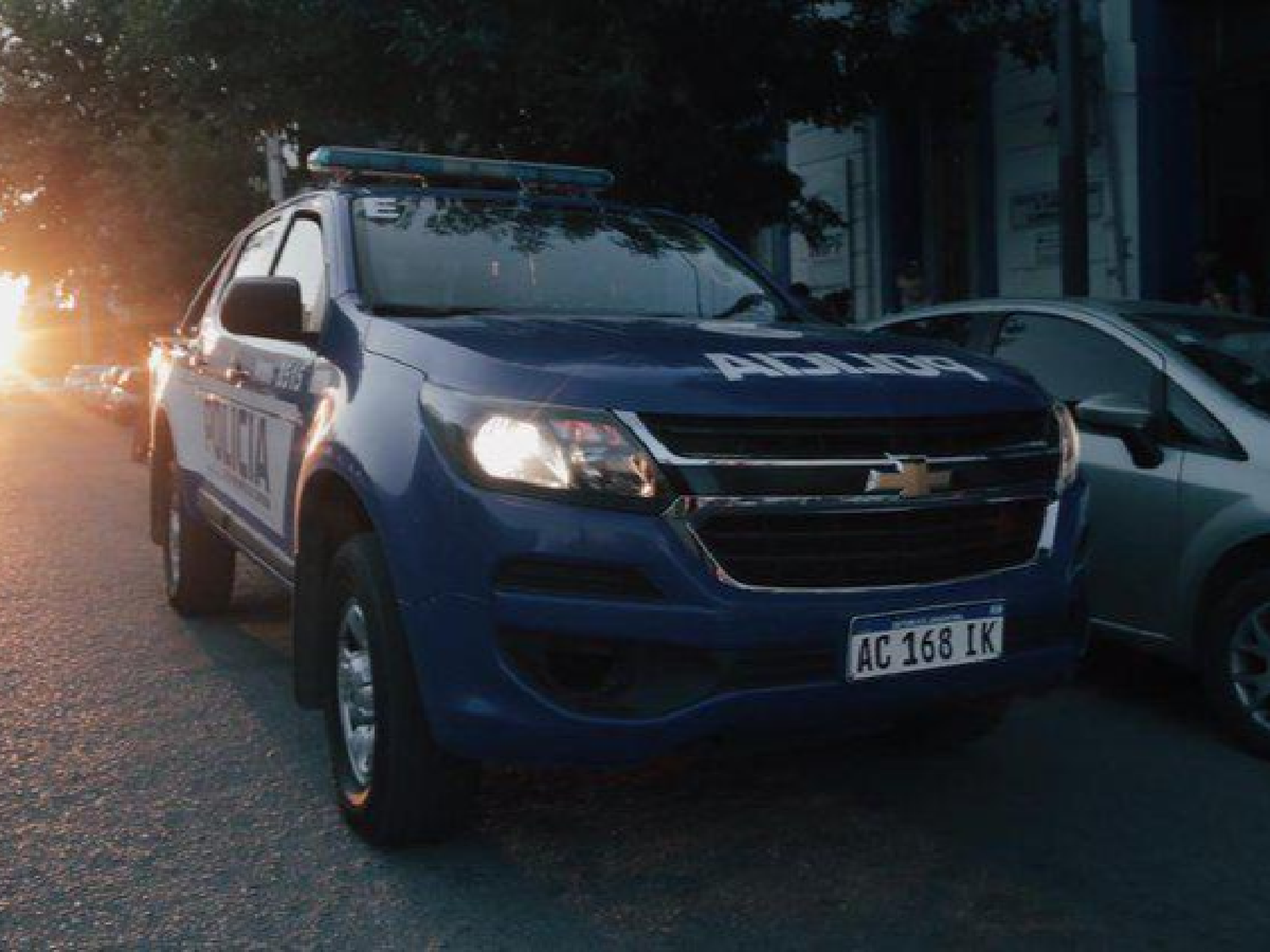 Una mujer murió y tres hombres quedaron heridos en un enfrentamiento entre vecinos en Córdoba