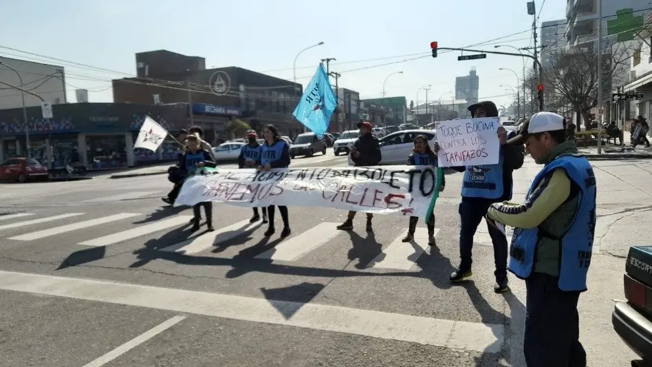 Frente de Izquierda: "$100 del boleto de colectivo es un abuso"