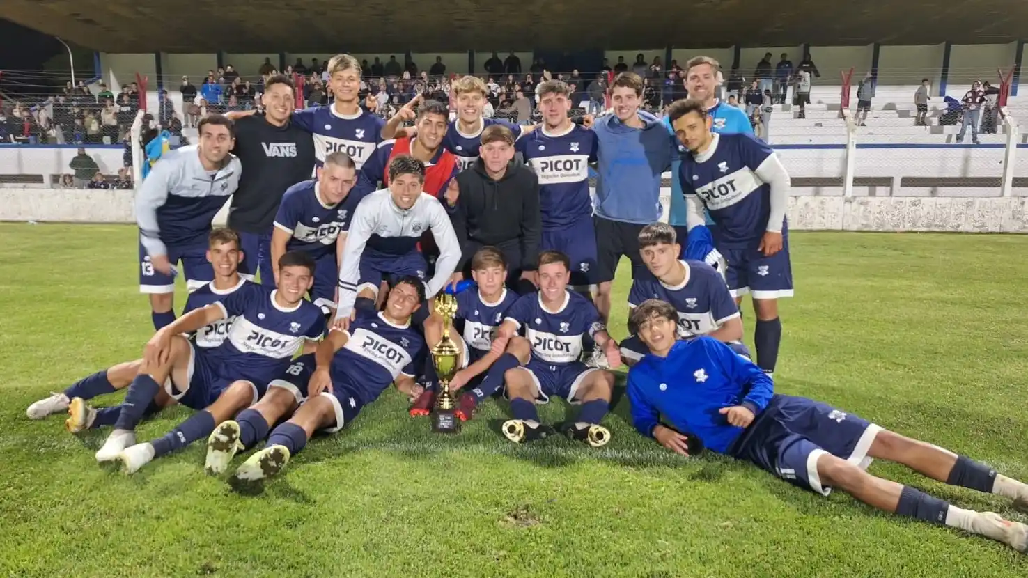 FOTO LIGA TANDILENSE DE FÚTBOL Gimnasia se adjudicó el Clausura de Reserva.