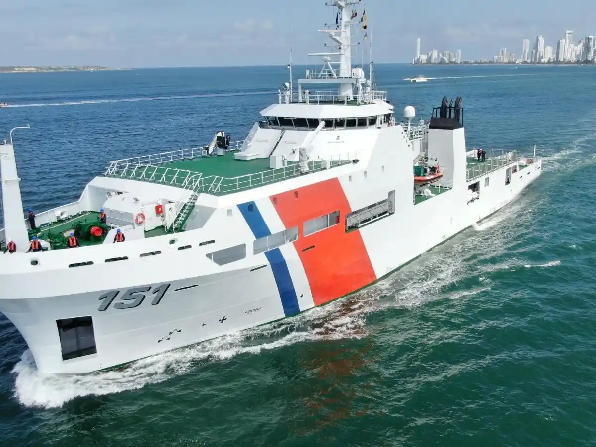 Expedición Antártica colombiana inicia travesía al corazón de la Tierra