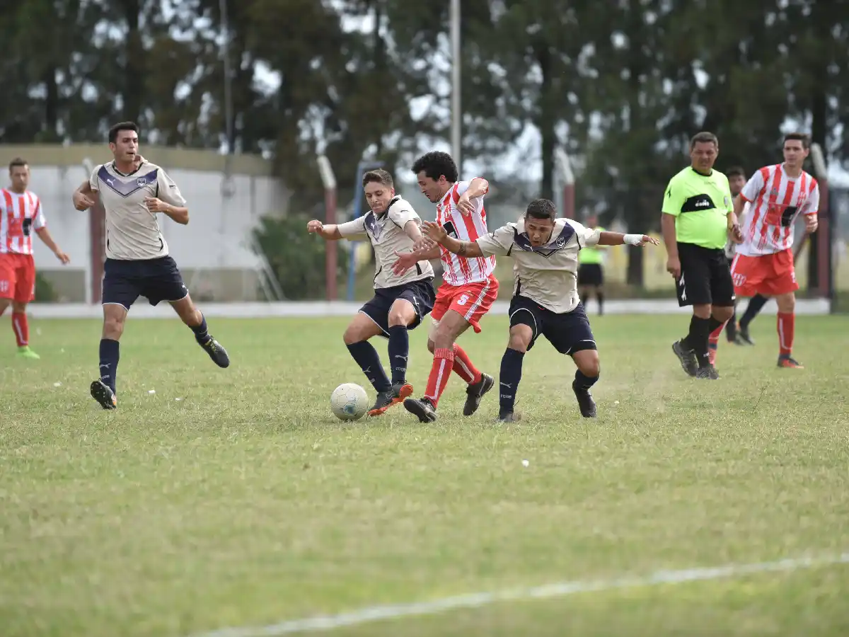 Comienzan a jugar dos zonas de la Liga Regional