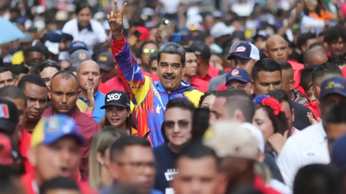 En la conquista del VOTO JOVEN, Maduro les abrió las puertas de Miraflores