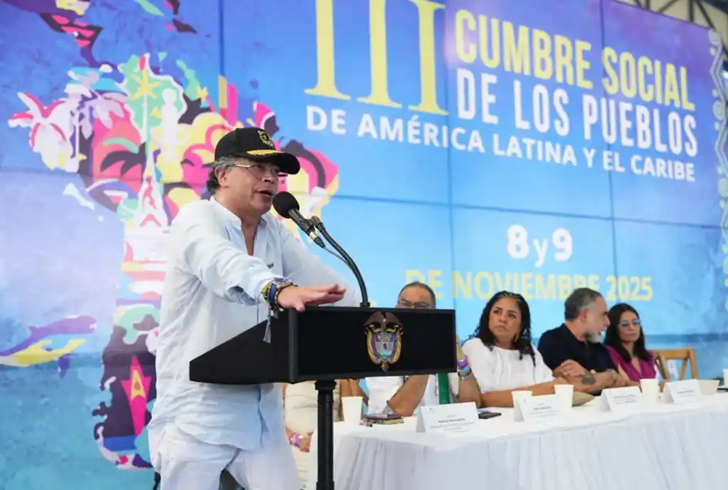 Gustavo Petro da su discurso en la III Cumbre de Pueblos Latinoamericanos y el Caribe