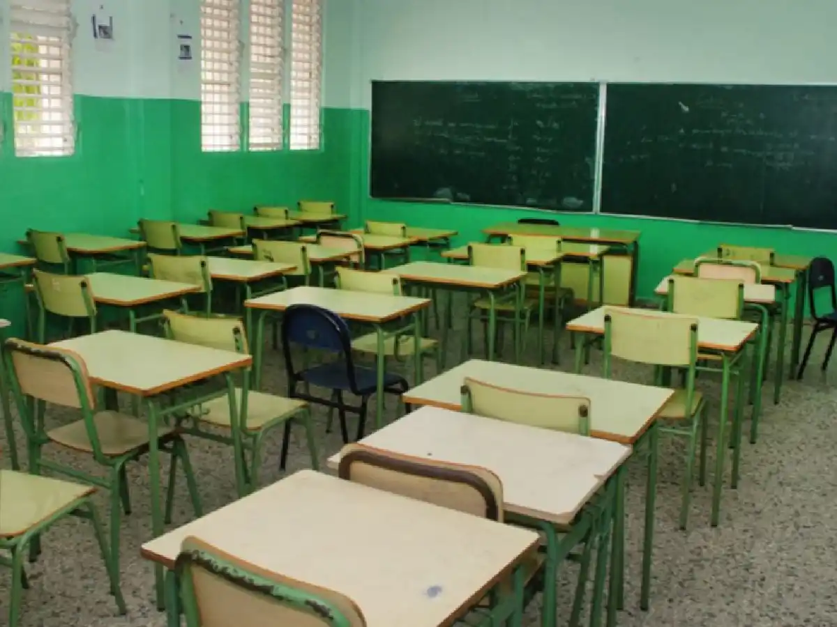 Santa Fe: docentes de escuelas públicas y privadas inician paro de 48 horas