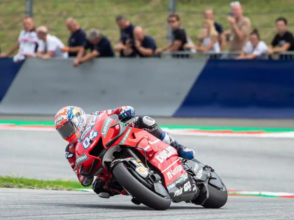 Dovizioso se llevó el duelo frente a Márquez