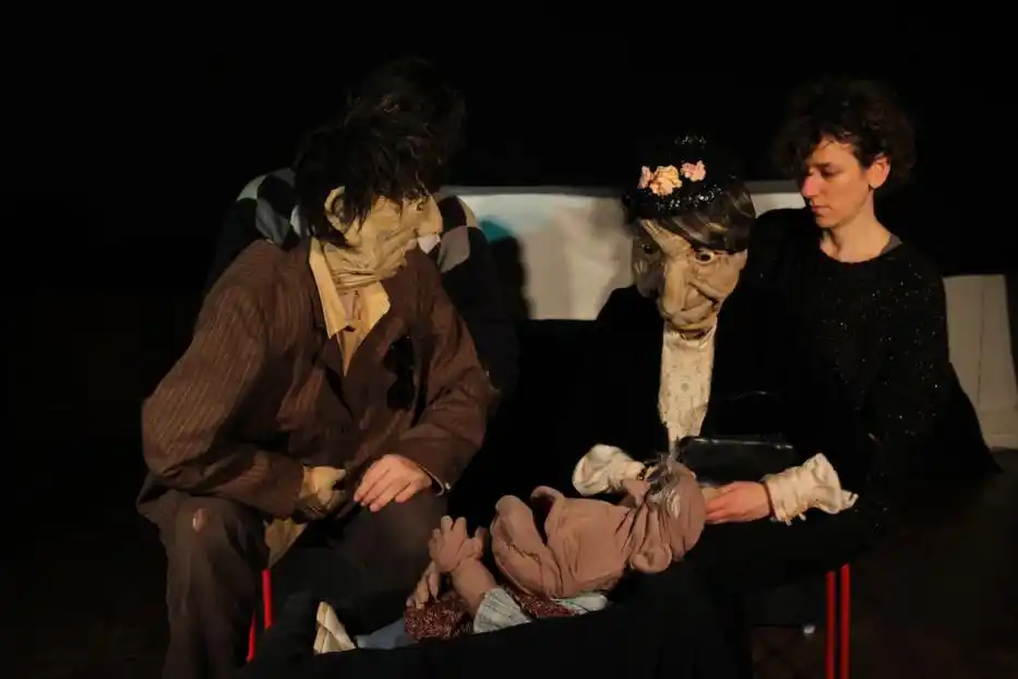 “Algún día todo esto será  tuyo”, una obra que invita a reír y reflexionar